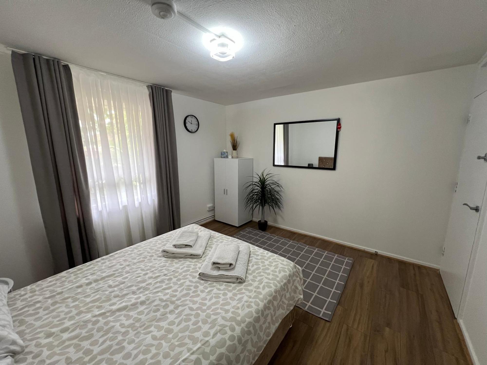 Gasthuis Spacious For Rent 10 Min From Tower Bridge Londen